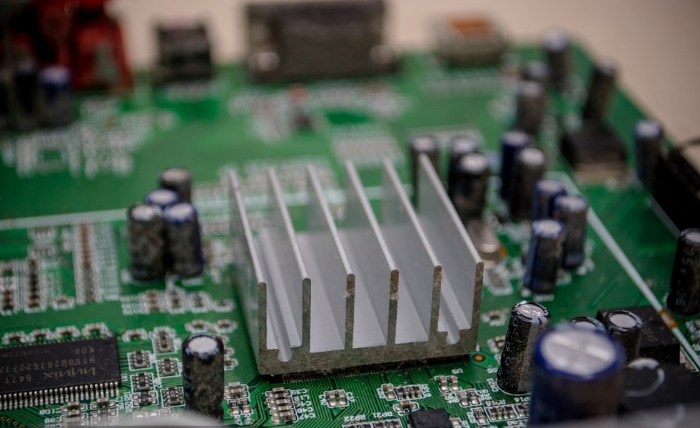 pcb钉头产生的原因