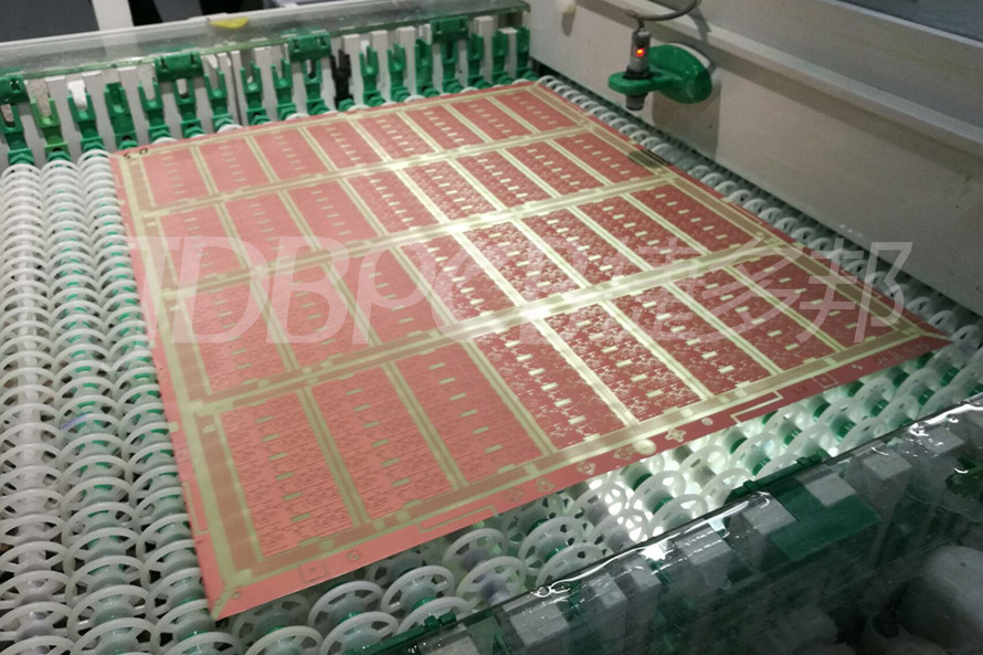 pcb电路板具体是什么材质