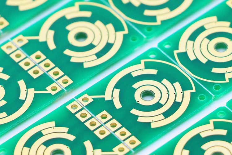 5个pcb电路板导电膜的优点