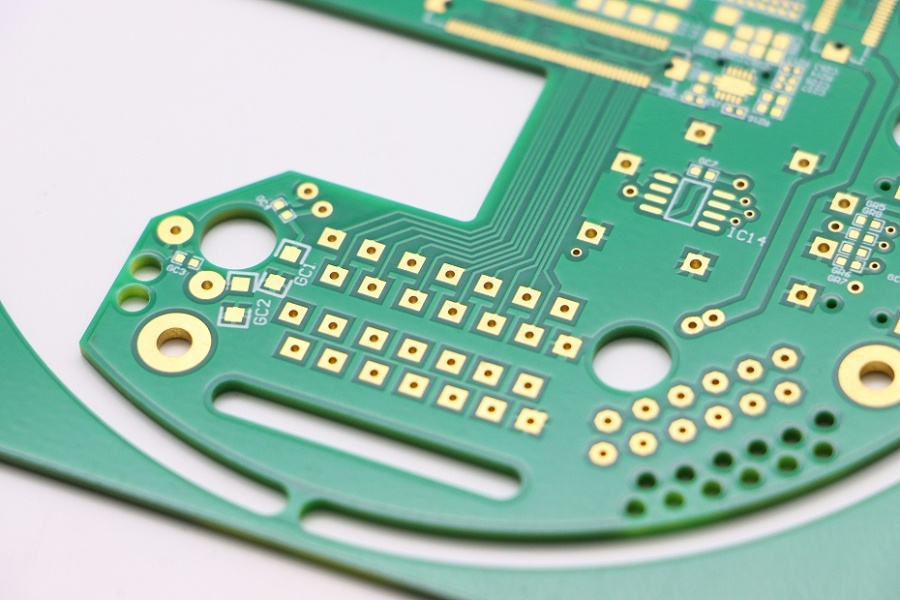 3个pcb线路板地孔的作用