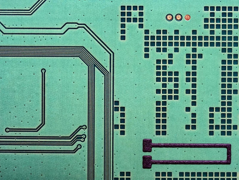 pcb板钻孔的4个重要作用